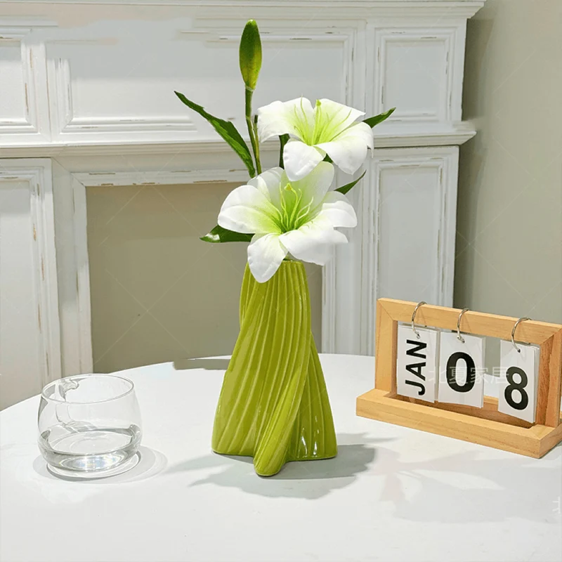 Elegante dekorative Blumenvase für die Wohnkultur