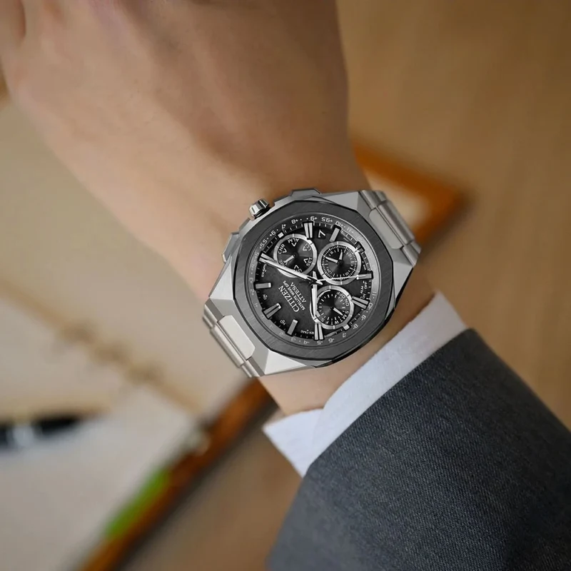 Citizen CC4104-53E Herrenuhr • Satellite Wave GPS • Super Titanium