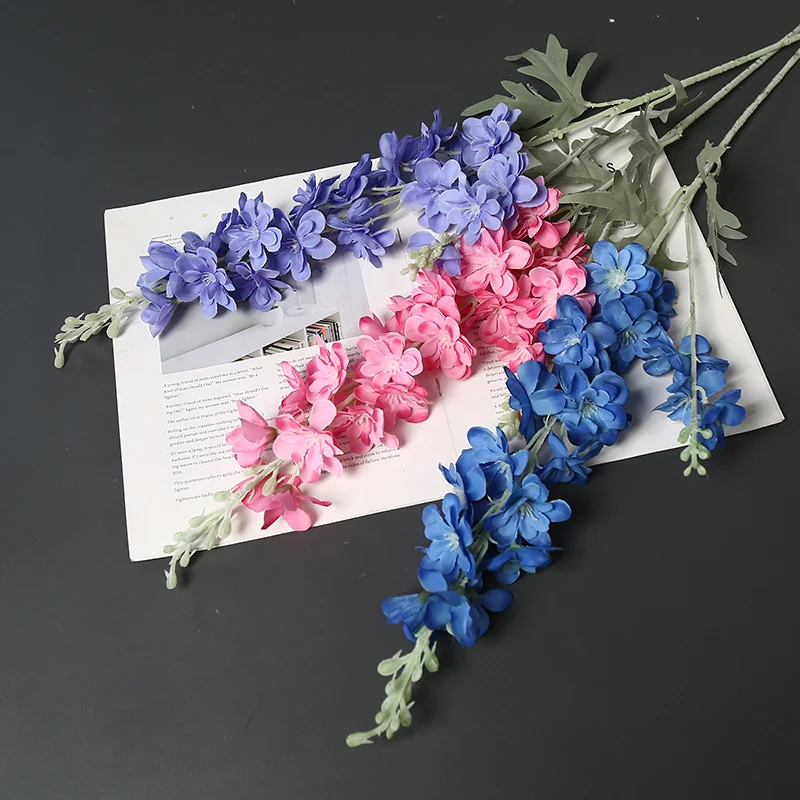 Realistischer künstlicher Blumenstängel