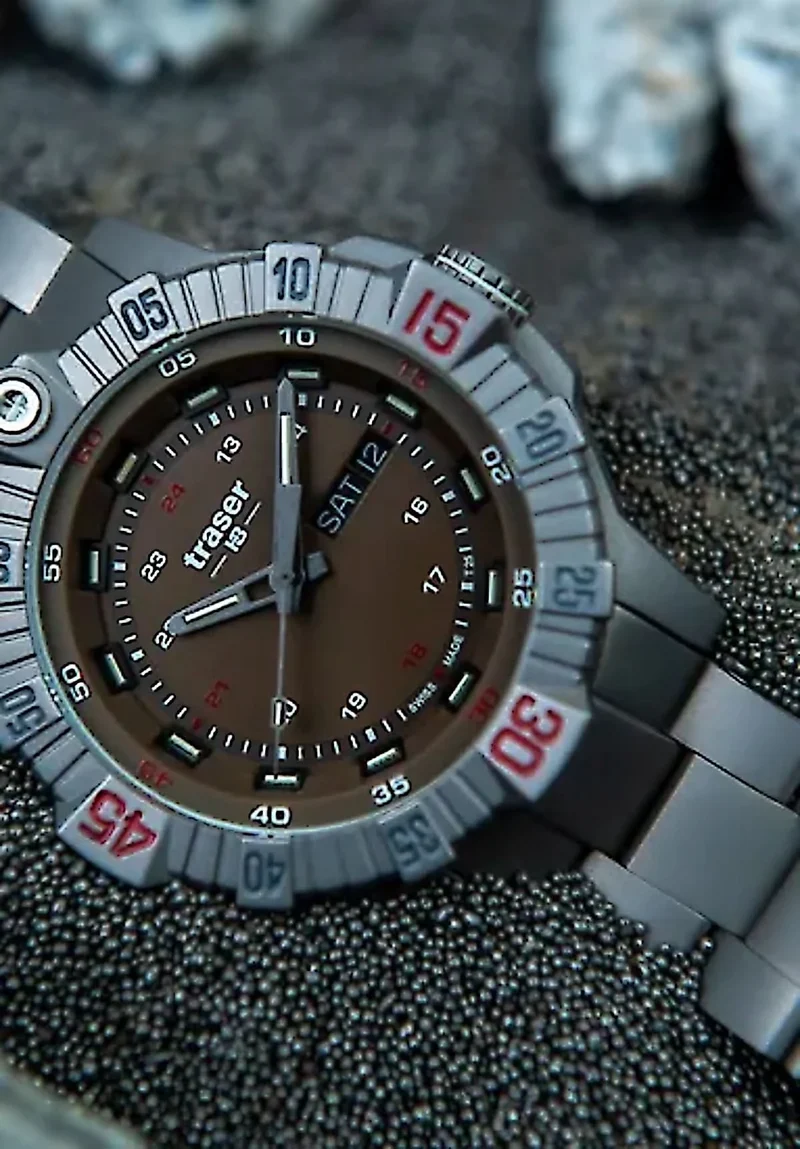 Traser P99 T Tactical 110668 Herrenuhr • Trigalight • Swiss Made