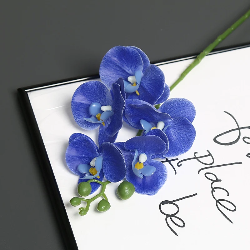 Lebensechter Orchideenblütenstiel