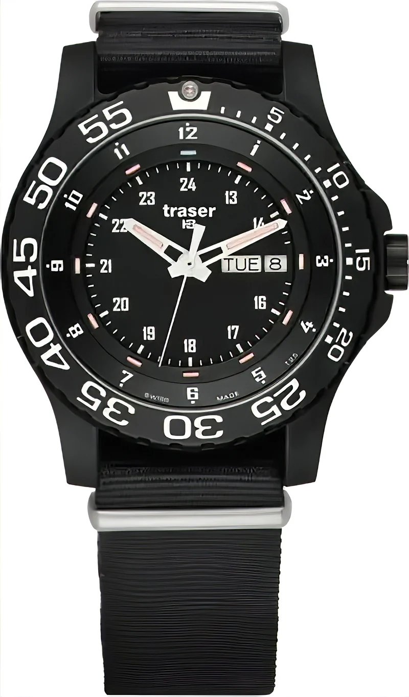 Traser P66 104637 Herrenuhr • Trigalight • Swiss Made
