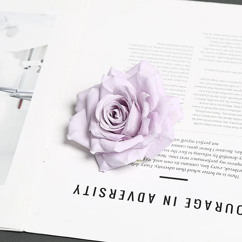 Florale Corsage für dekorative Trage- und Ausstellungszwecke
