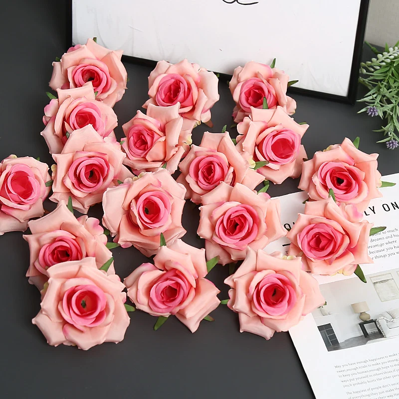 Dekorative Blumen für Tischdekoration Zuhause