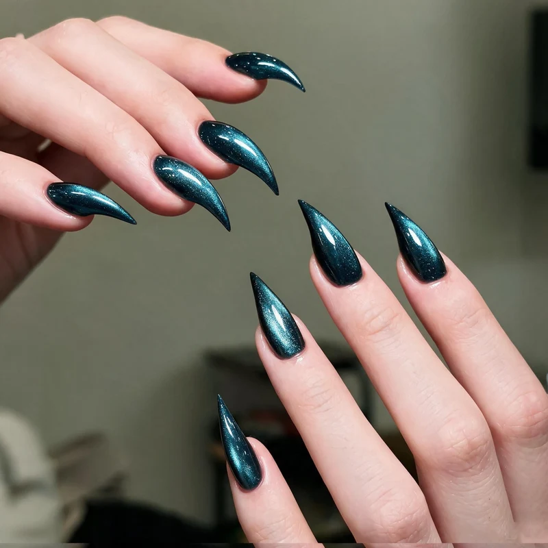 Elegante Stiletto-Nagelspitzen
