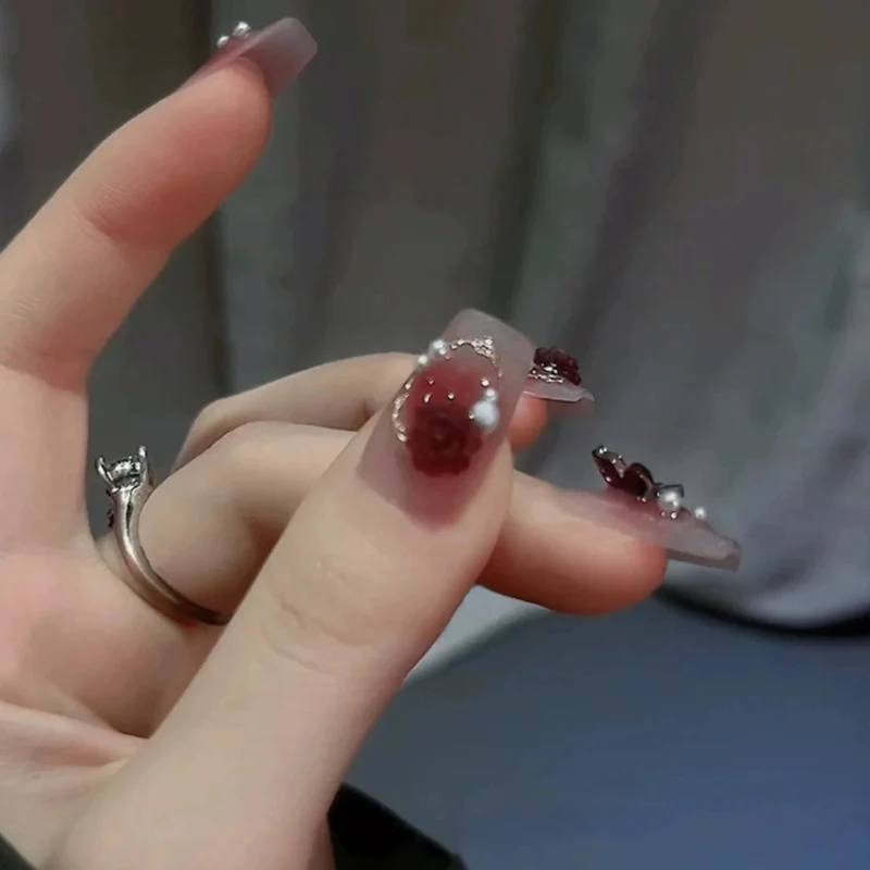 Blumenverziertes Press-On Nagelset