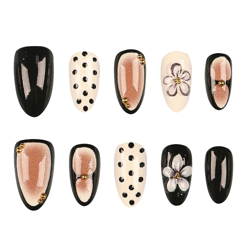 Künstlerisches Press-On Nageldesign Set