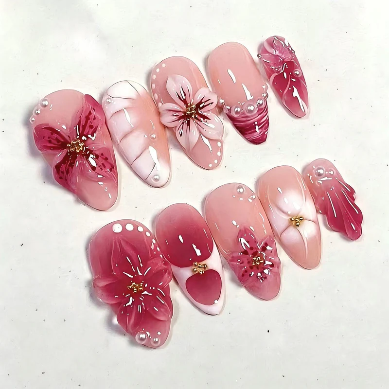 Dekorative Florale Press-On Nagelkollektion