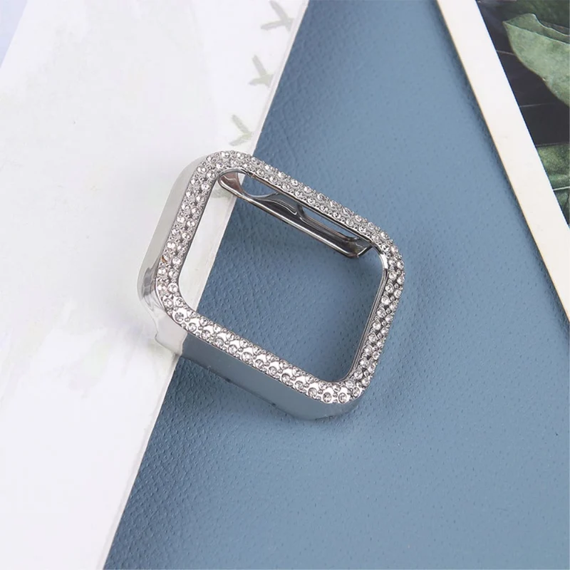 Apple Watch Series 7 45mm Schützende Plastik und Strass Bumper