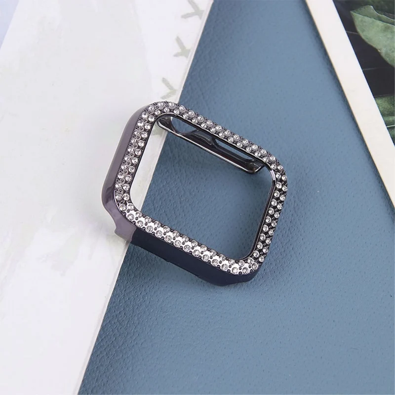 Apple Watch Series 7 45mm Schützende Plastik und Strass Bumper