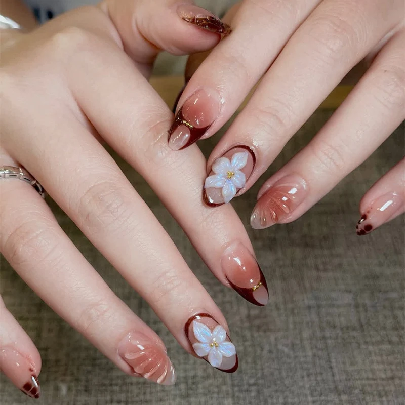 Dekoratives Floral Press-On Nagelkunst Set 1790738611