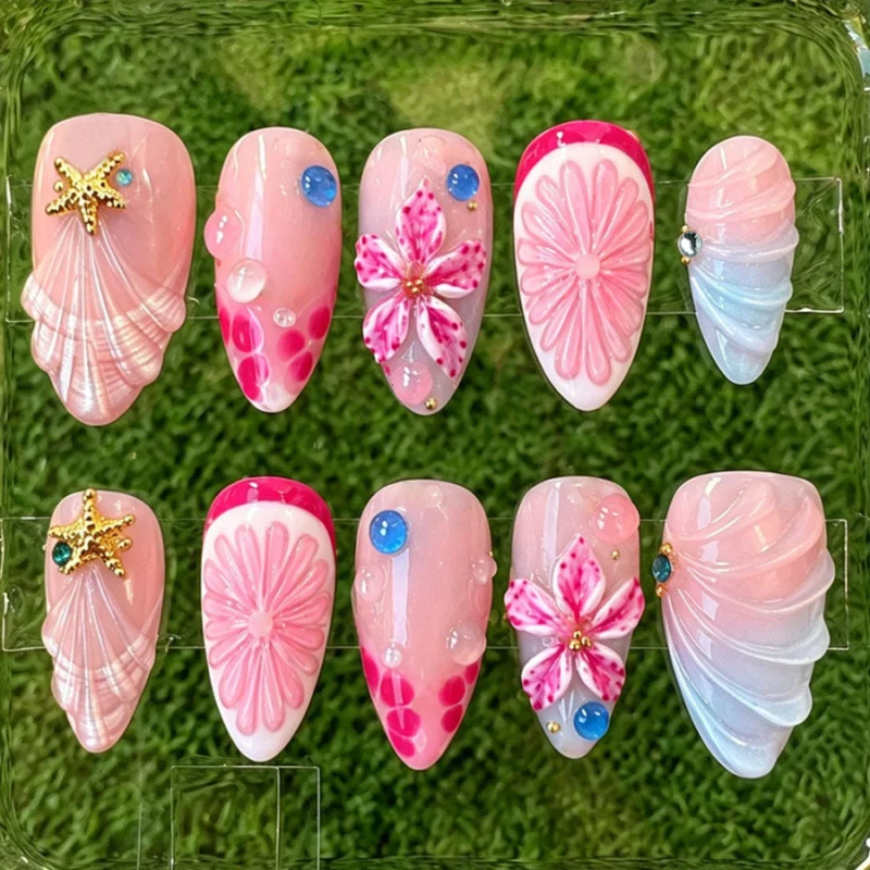 Dekoratives Blumen- und Muschel-Press-On-Nagelset