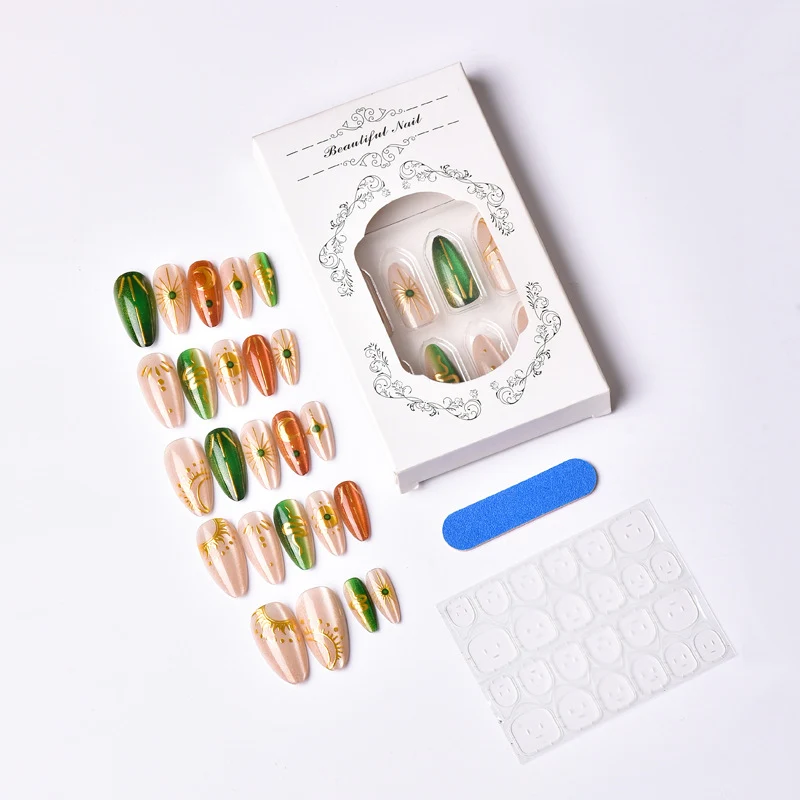 Künstlerisches Press-On-Nagelset mit geometrischem Design