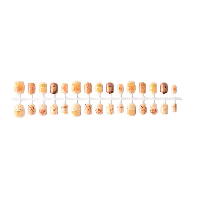 Künstlerisch herbstlich inspiriertes Press-On Nail Art Set