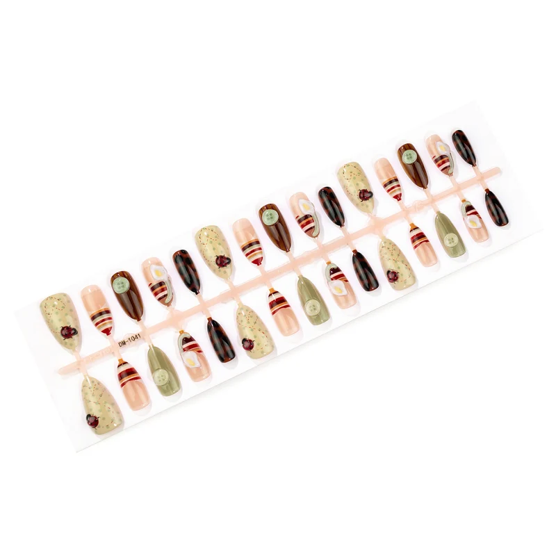 Künstlerisches manuelles Press-On-Nagelkunst-Set 1790738458
