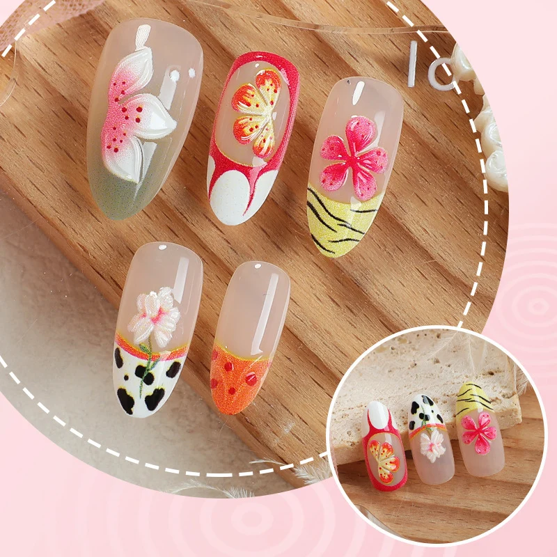 Künstlerisches Florales Dekoratives Press-On-Nägel-Set