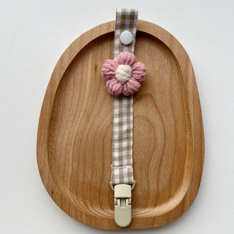 Gingham Leinen-Stil Häkelblumen Schnuller und Beißring Clip