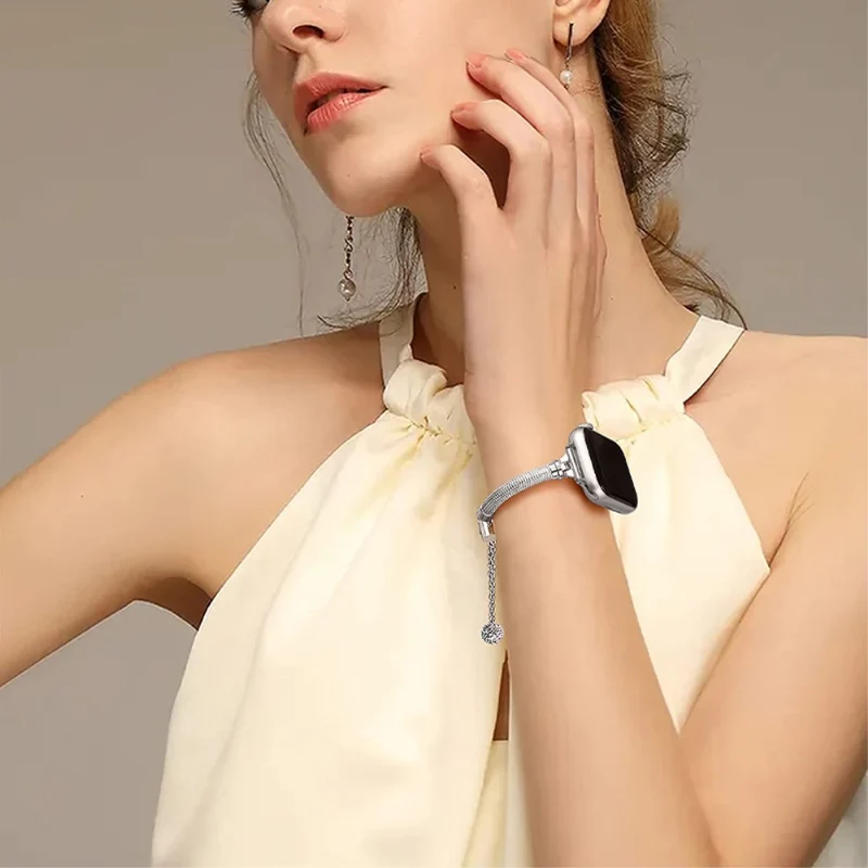 Reizend Apple Watch Series 7 45mm Metall und Strass armband