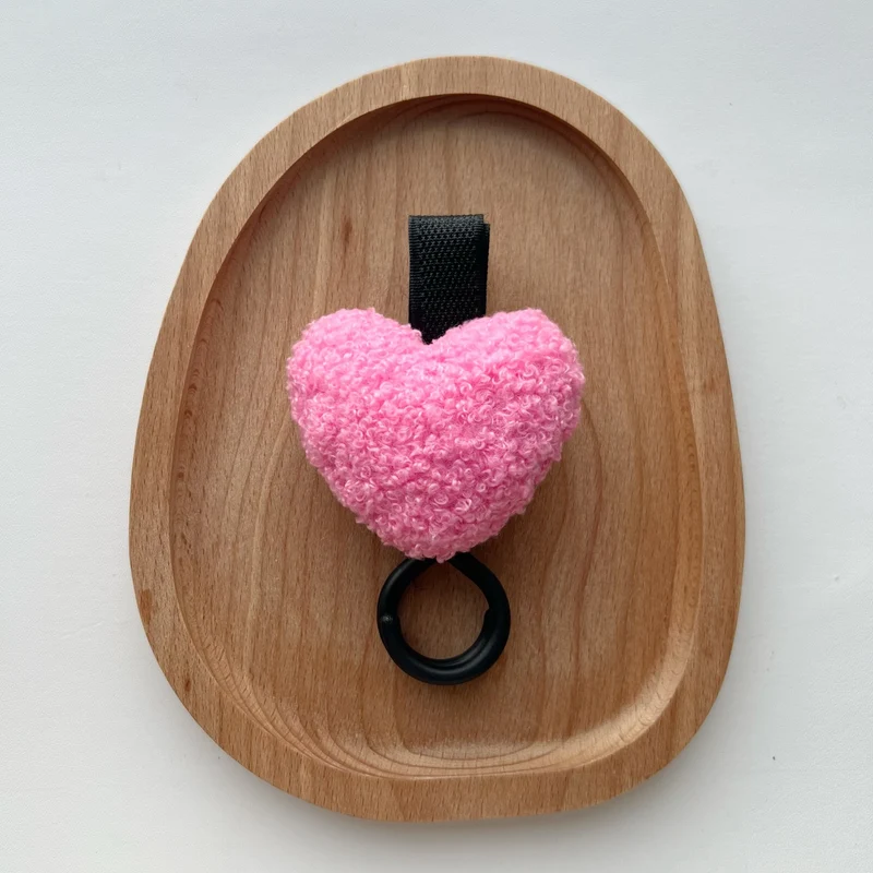 Plüsch Herz Taschenanhänger Schlüsselring mit Stoffschlaufe und Gummi O-Ring