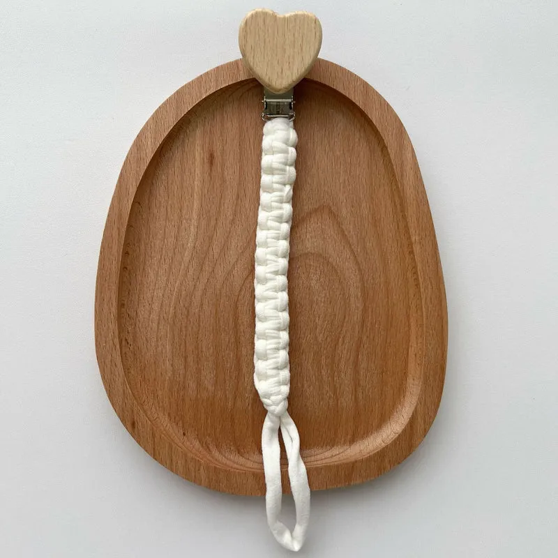 Geflochtener Baumwoll-Schnuller- und Beißring-Clip mit herzförmiger Holz-Sicherheitsklemme