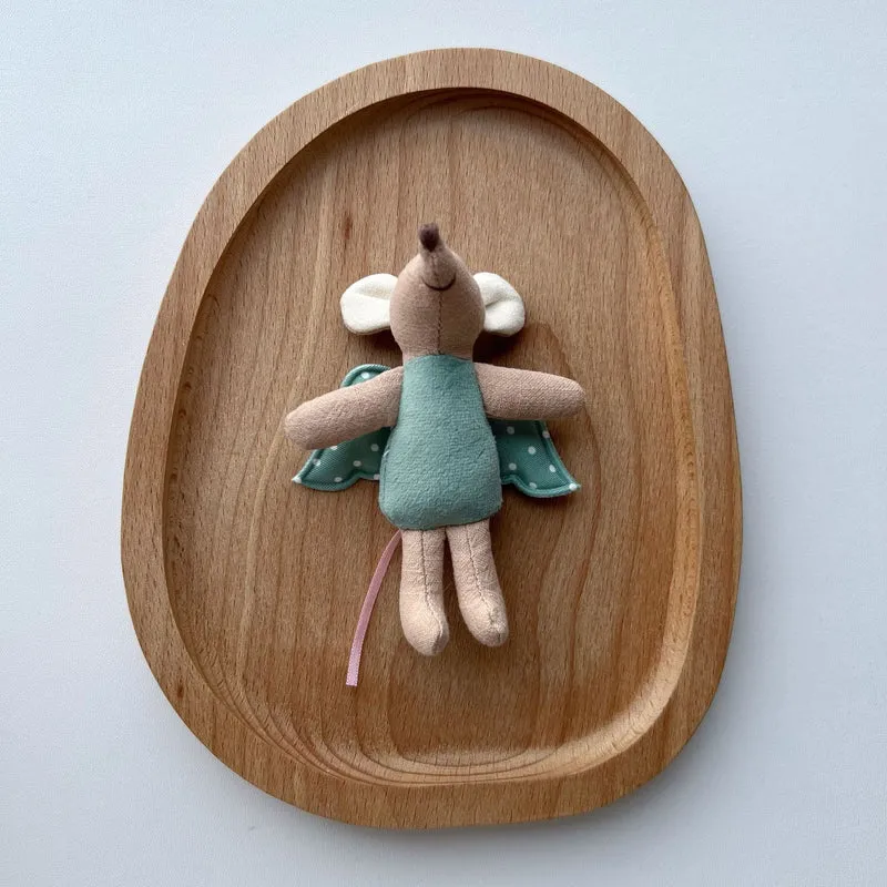 Miniatur Artisan Stoffmaus Puppe mit Flügelcape