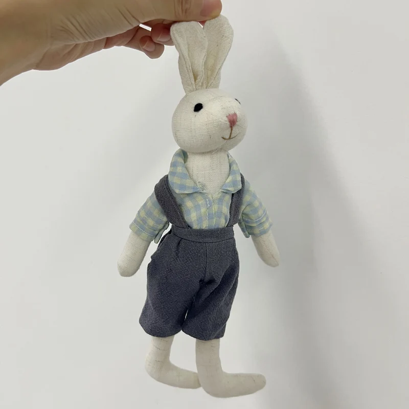 Handgemachte Leinen Langbein Hase Stofftier mit gesticktem Overall