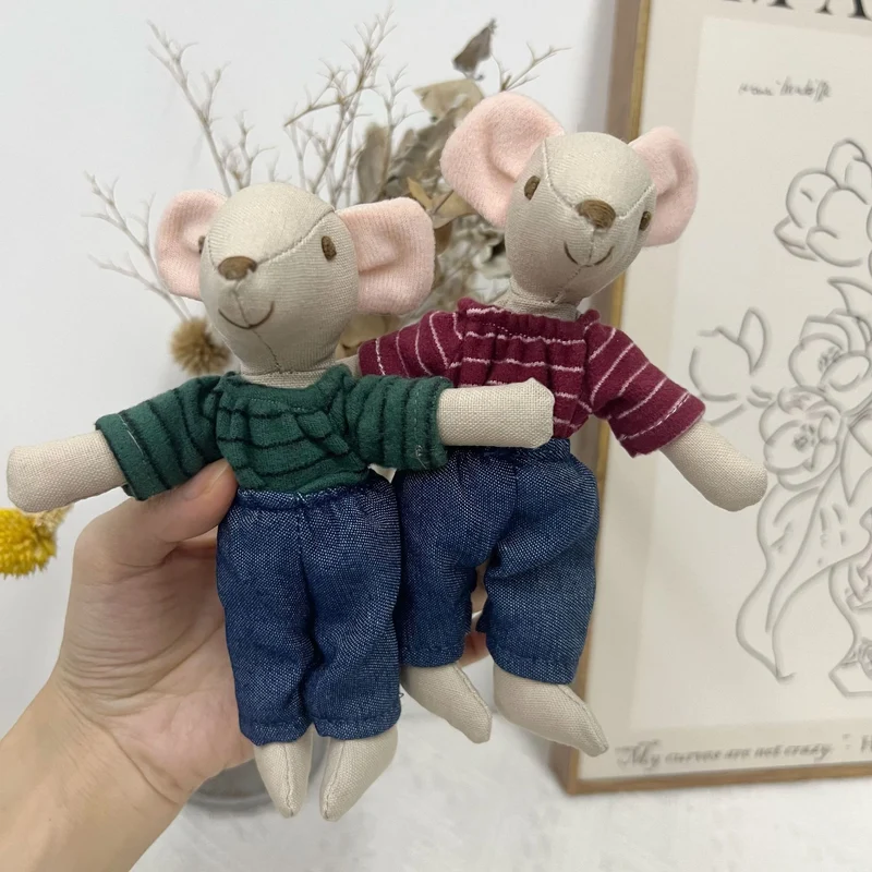 Artisan Leinen Spielmaus Puppe mit Gingham Kleid