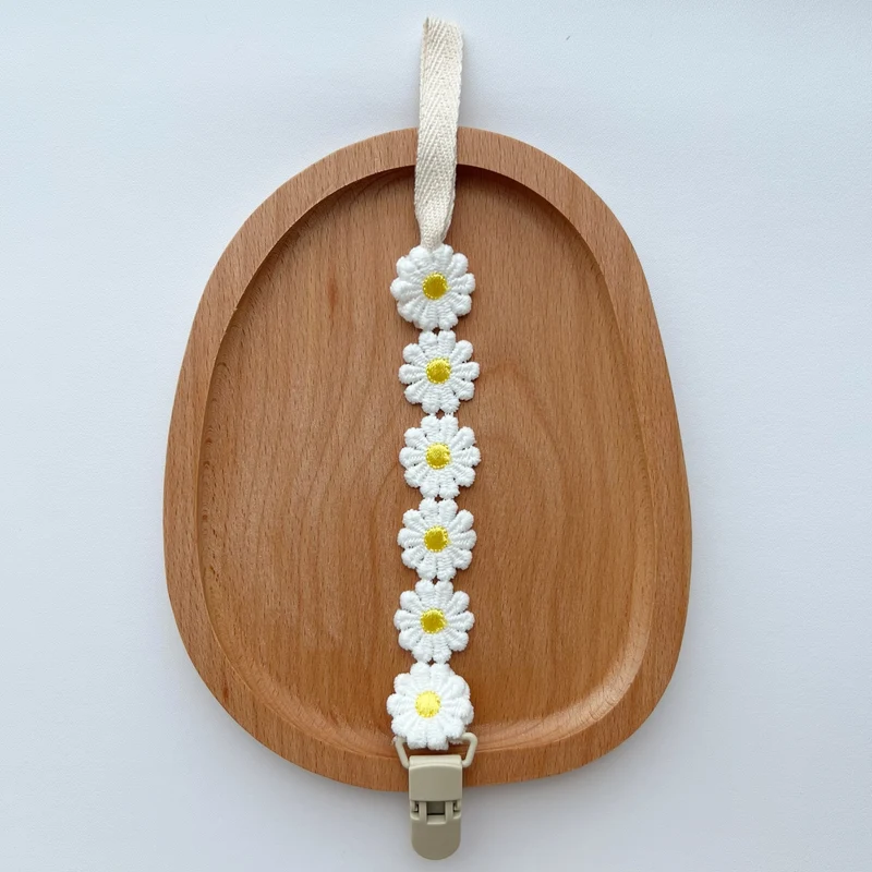 Crochet Daisy Schnullerclip mit Baumwollband