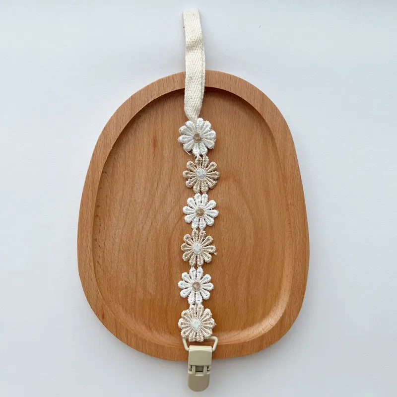 Crochet Daisy Schnullerclip mit Baumwollband