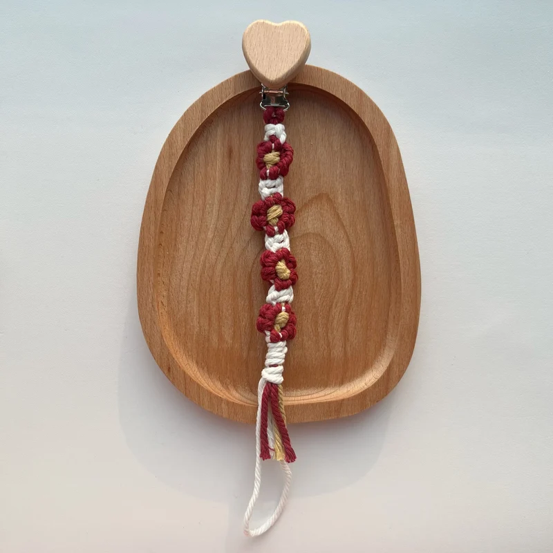 Baumwolle Häkelblumen Schnuller und Beißring Clip mit Holz Herz Sicherheitsclip