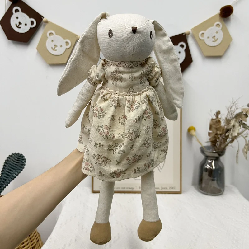 Leinen-Punkte-Pyjama Komfort-Hase Puppe mit langen schlaffen Ohren