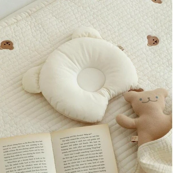 Infant Ergonomisches Kopfstützkissen mit Bärenohren