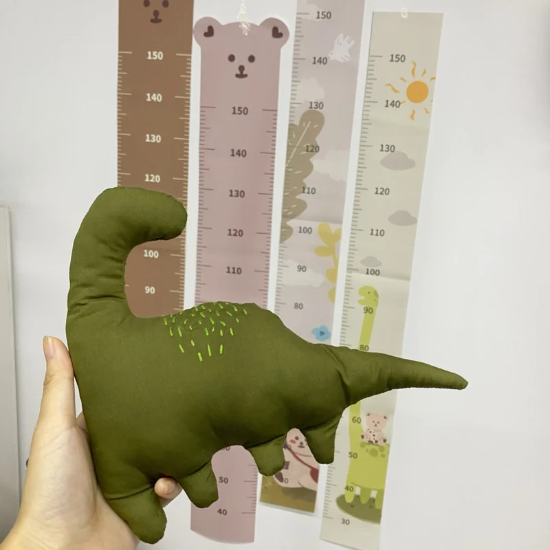 Handgefertigtes Plüschspielzeug Dinosaurier aus Bio-Baumwolle