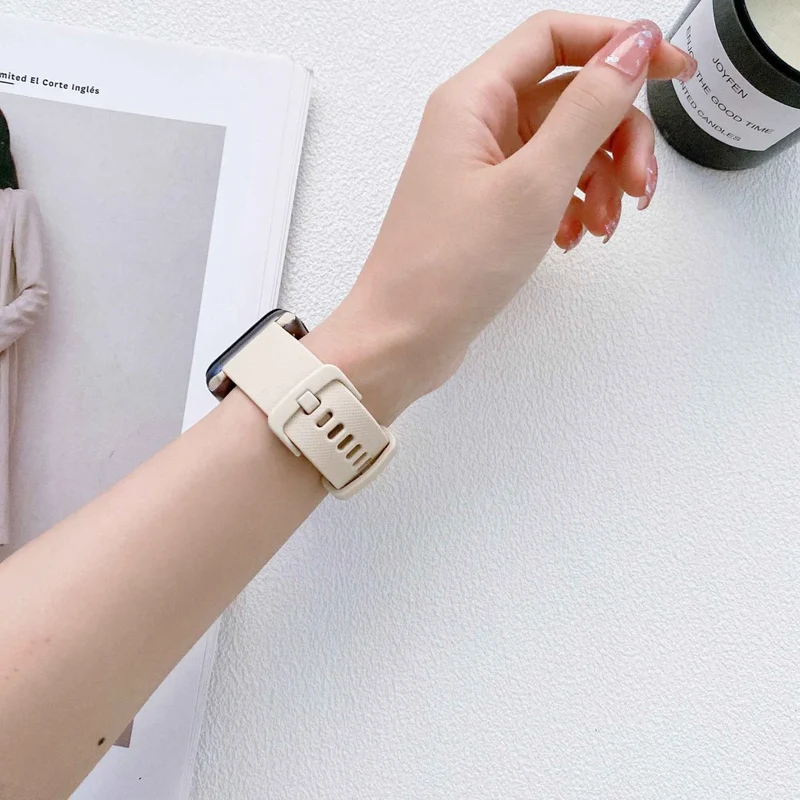 Sehr schön Apple Watch Series 7 45mm Silikon / TPU armband