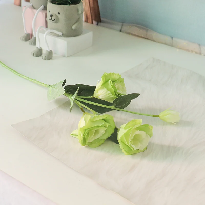 Realistische Kunstblumenstängel