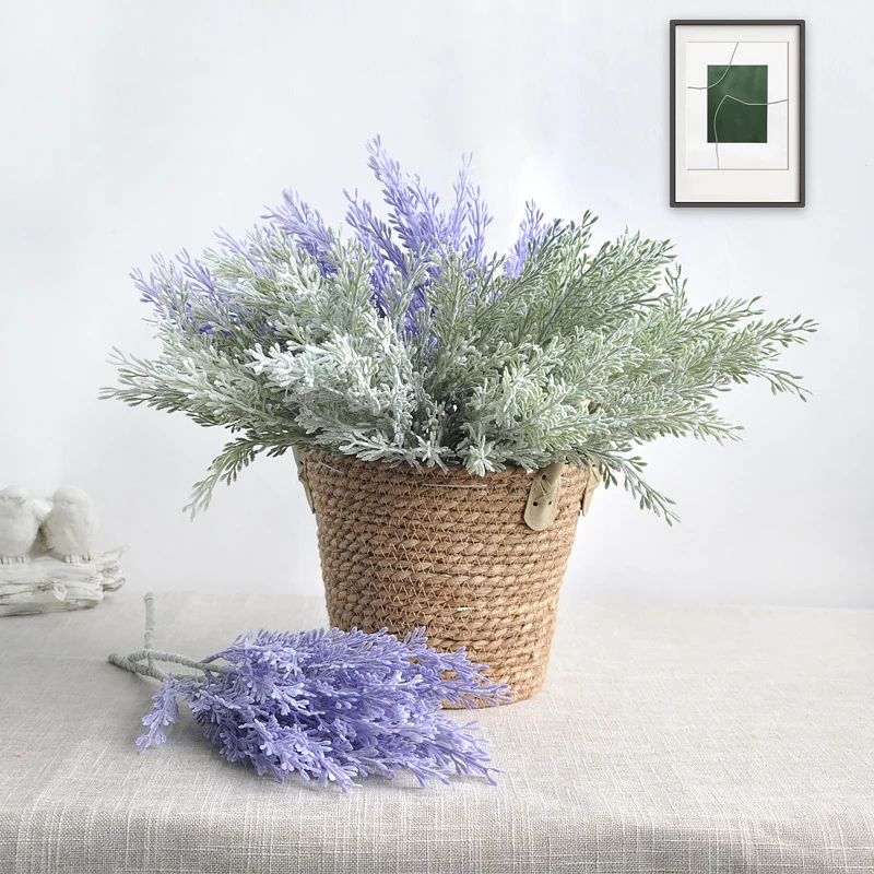 Lush Greenery Zweig