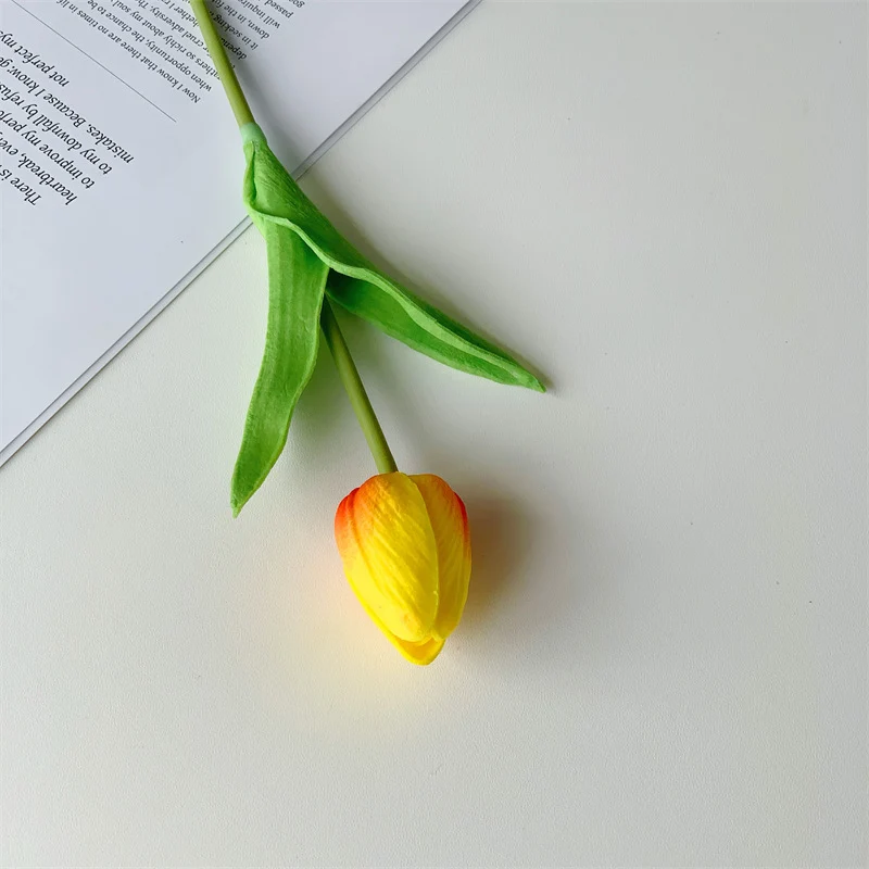Realistische Künstliche Tulpenblume