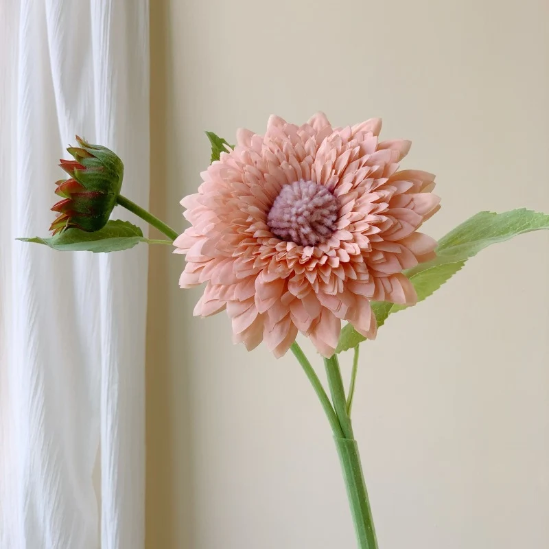 Lebensgroße künstliche Blumenstiele