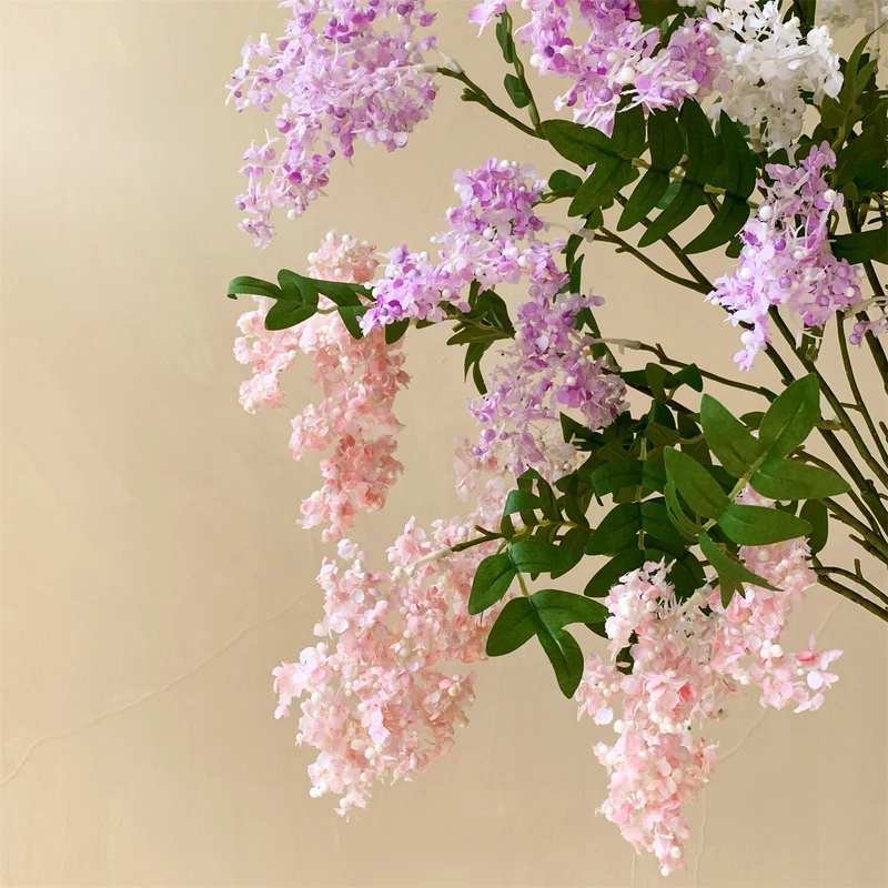 Dekoratives Faux Blumenstrauß