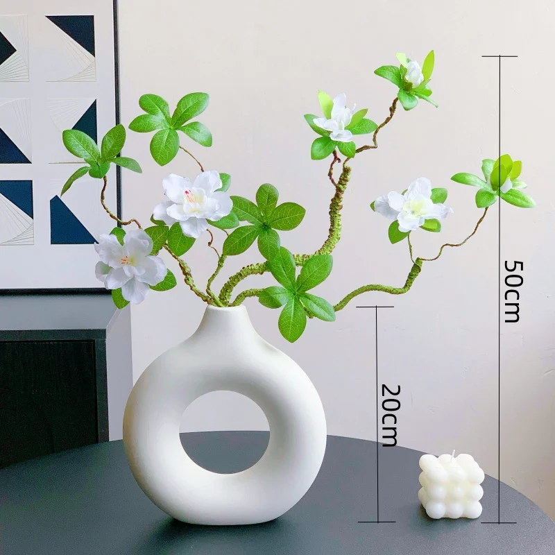 Dekoratives Faux Floral Arrangement