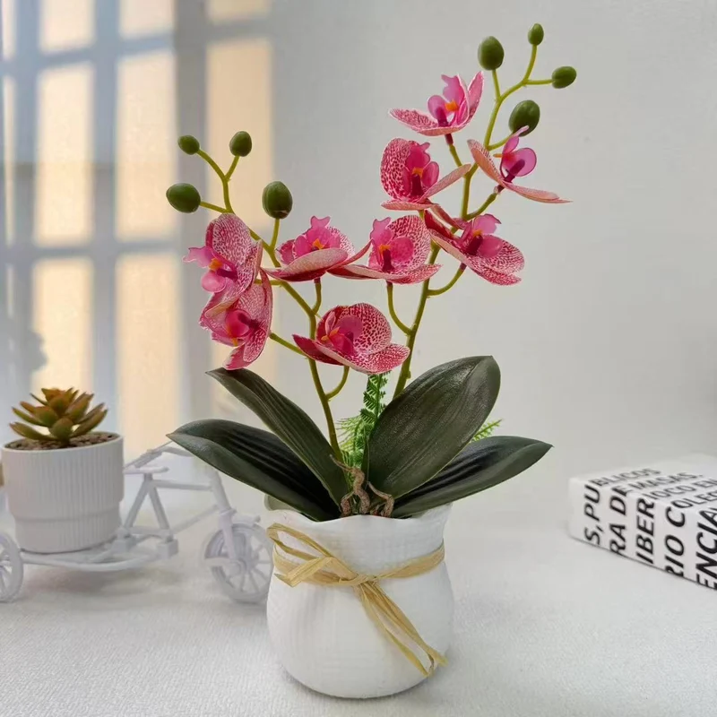 Realistische Dekorative Orchideenpflanze