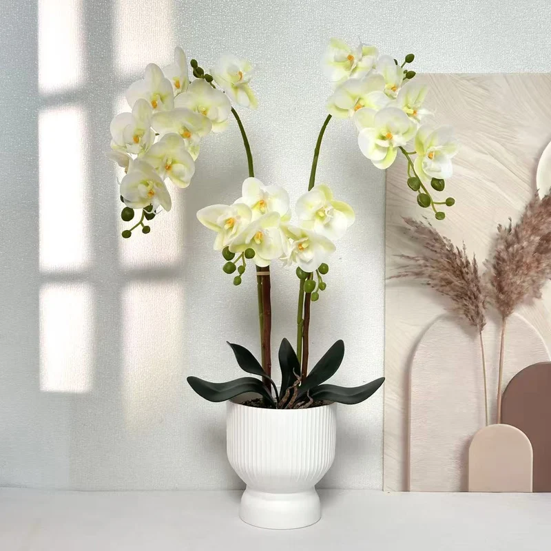 Elegante Künstliche Orchideen-Anordnung für dekorative Anzeige