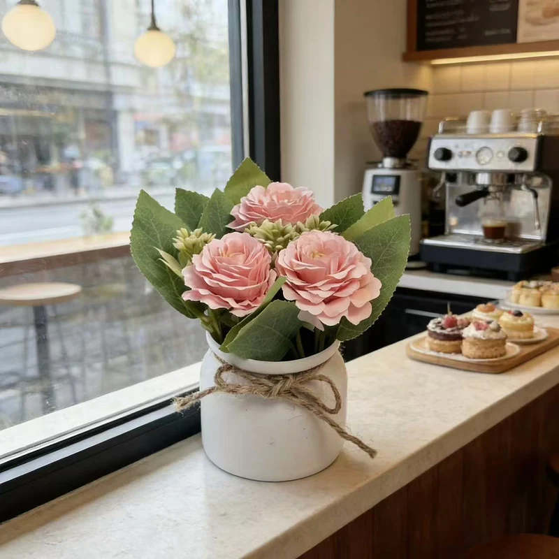 Dekorative Blumenarrangement für die Inneneinrichtung