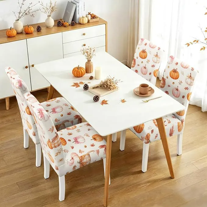 Stretch-Stuhlhusse mit herbstlichem Kürbis- und Blattmotiv