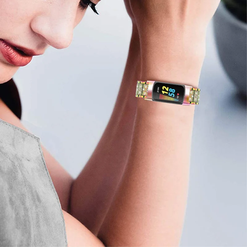 Dauerhaft Fitbit Charge 5 Metall und Strass armband