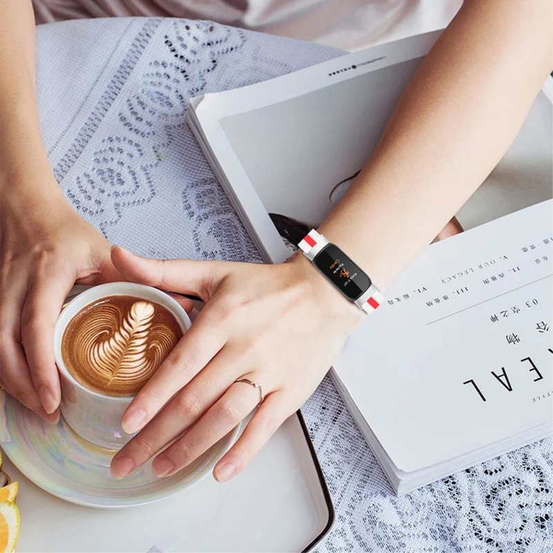 Super gut Fitbit Luxe Textil / Nylon armband