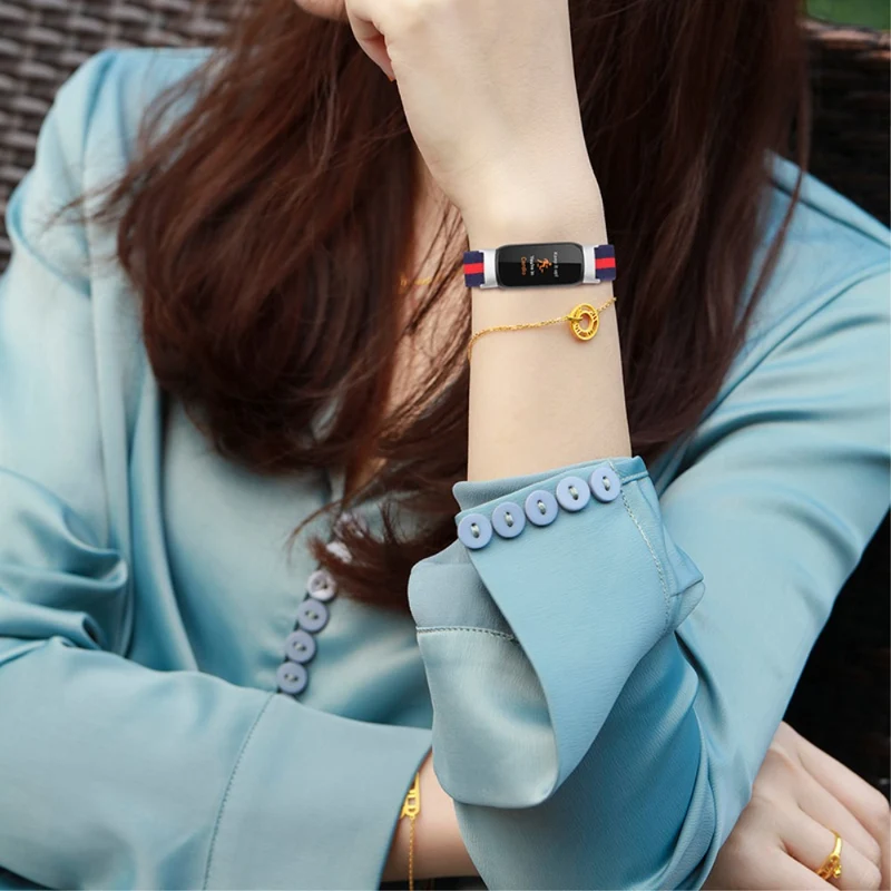 Super gut Fitbit Luxe Textil / Nylon armband