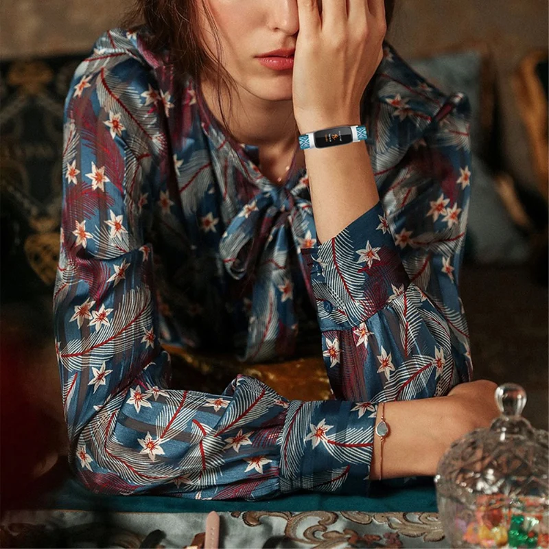 Auffallend schön Fitbit Luxe Textil / Nylon armband