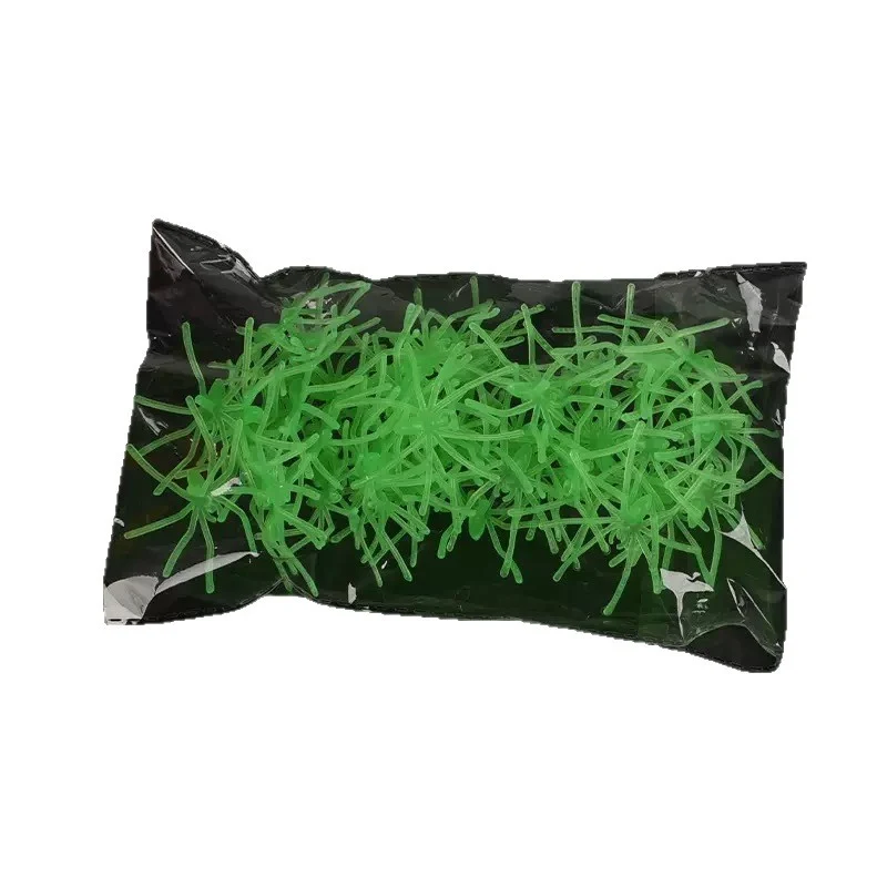 Gruselige Glow-In-the-Dark Spinnen