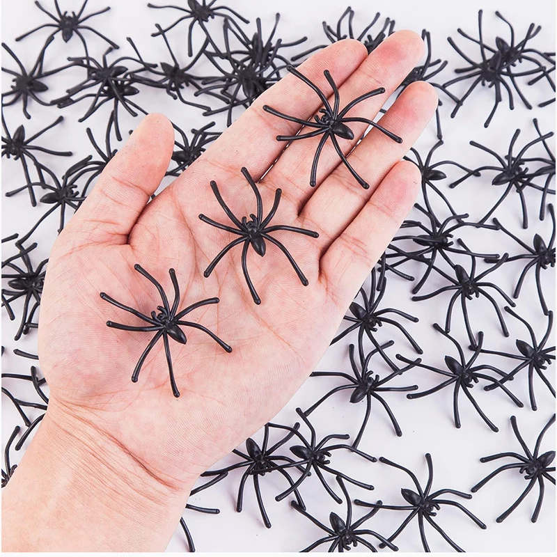Dekorative Halloween Spinnennetz mit Kunstspinnen